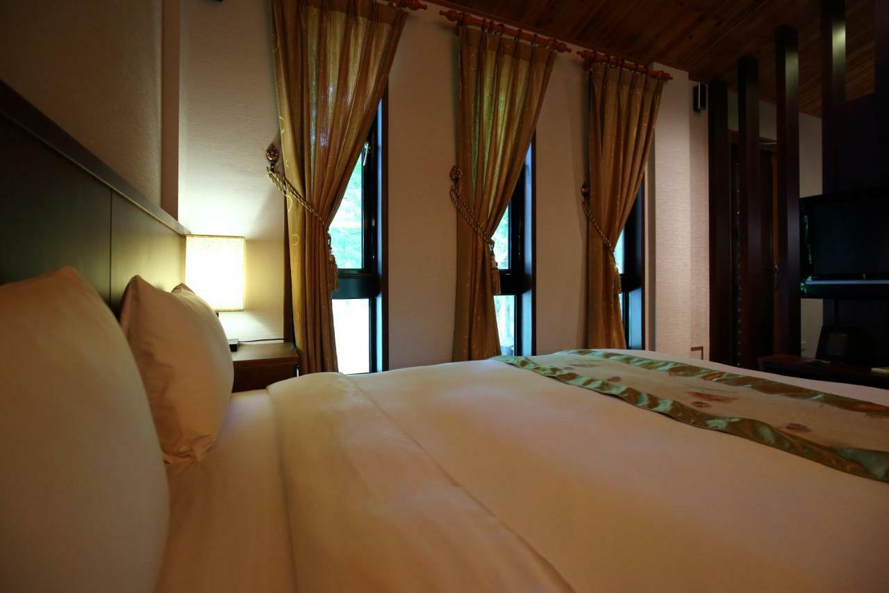 Grace Garden Villa Fengshan  ภายนอก รูปภาพ